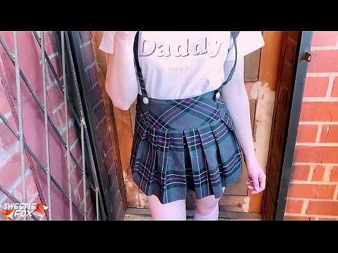 ❤️ 女學生深深地吸吮她的雞巴並亂搞而不是上課。 他媽的視頻 在色情 zh-tw.prendiporno.ru ❌️❤